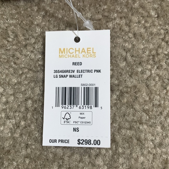 Michael Kors Wallet NWT - Picture 5 of 5